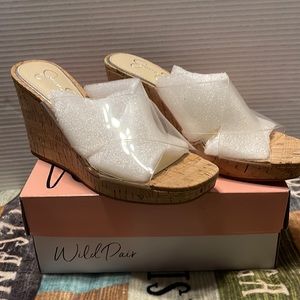 New in box Wild pair wedges
